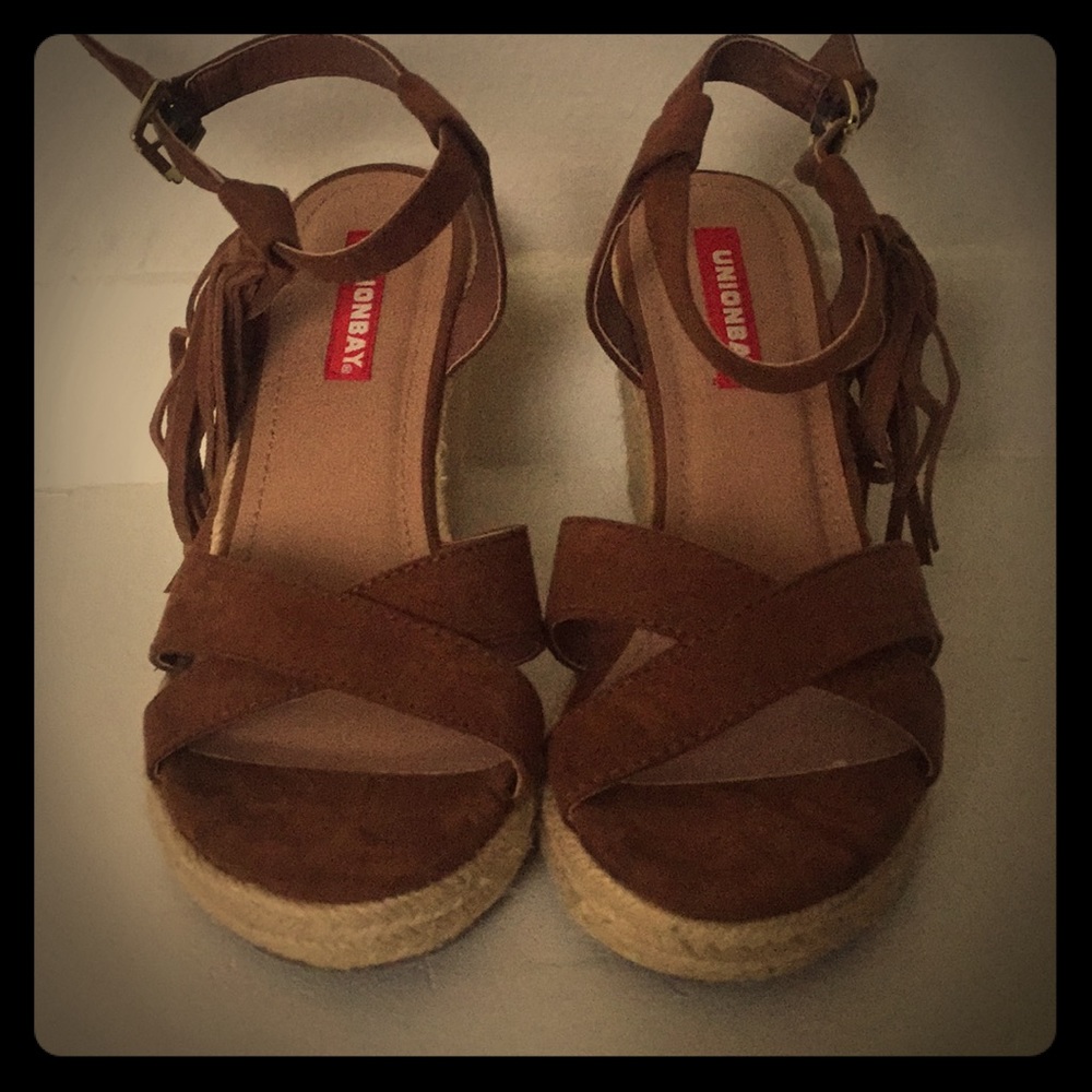 Union bay wedges